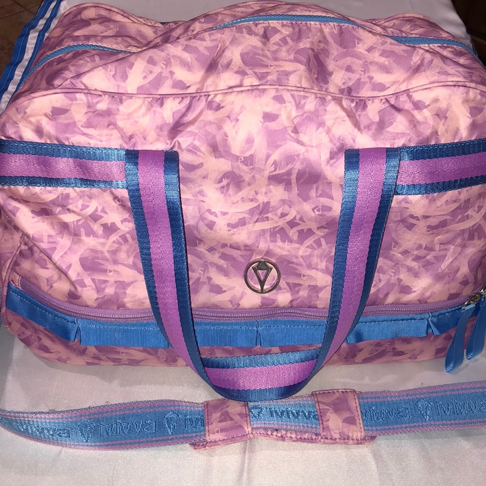 Lulu lemon tote